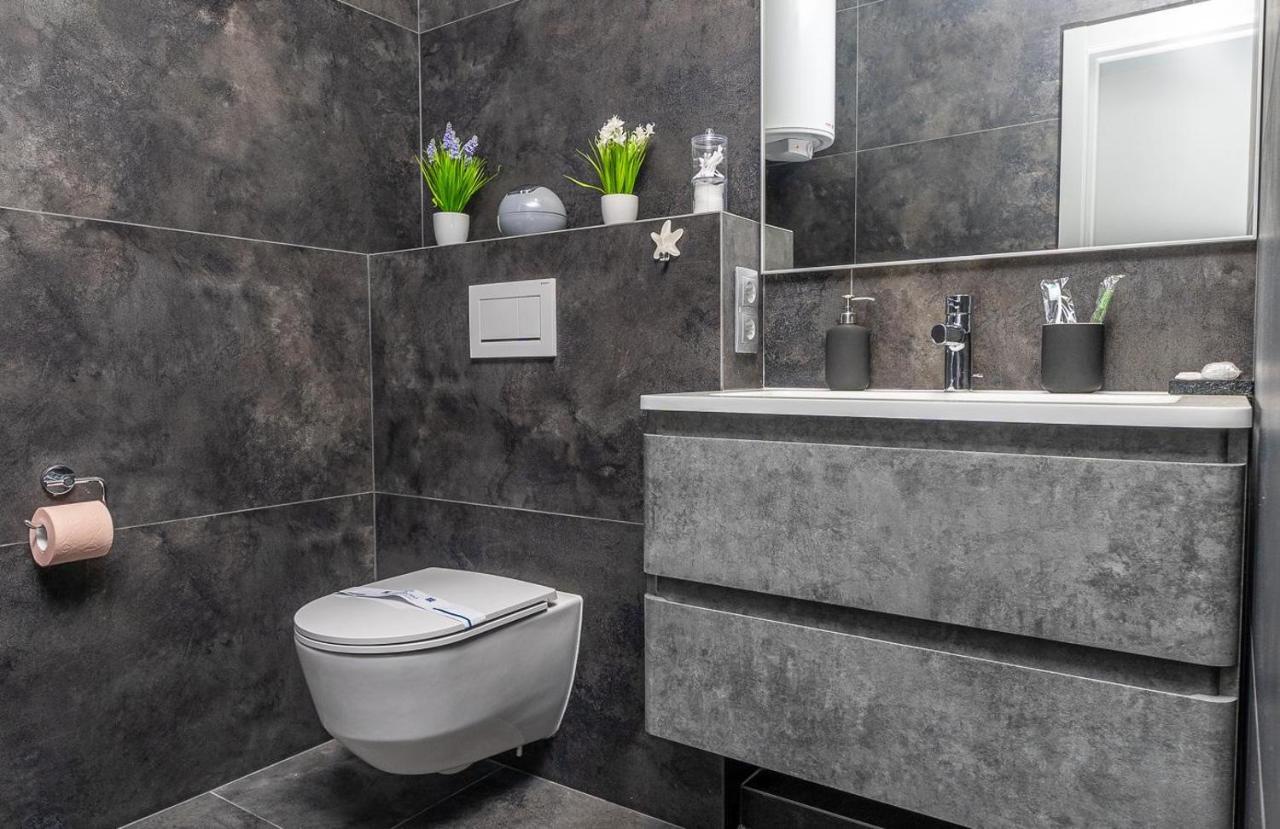 Luxury Apartments Smartplaza Obolon Metro Minskai Kiev Dış mekan fotoğraf