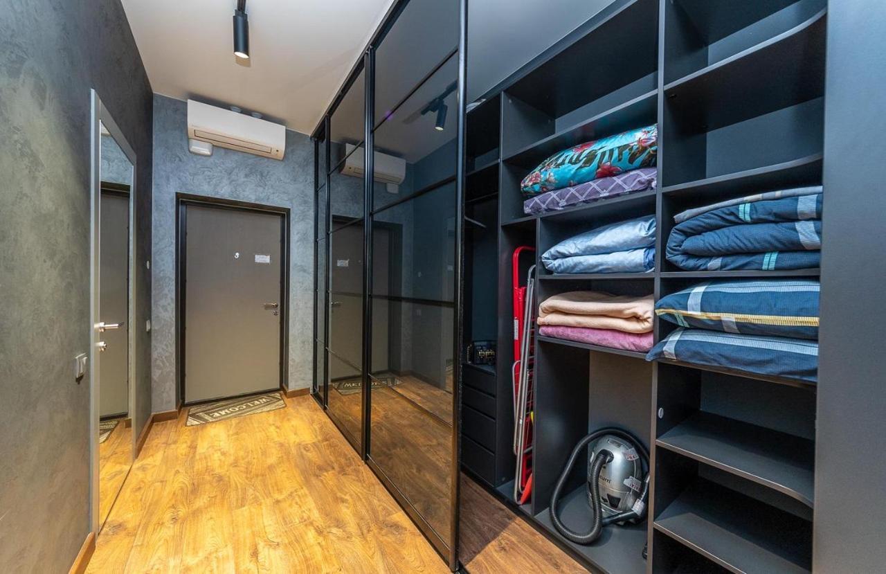 Luxury Apartments Smartplaza Obolon Metro Minskai Kiev Dış mekan fotoğraf