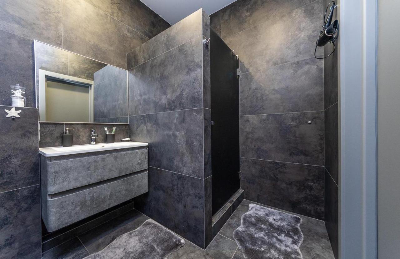 Luxury Apartments Smartplaza Obolon Metro Minskai Kiev Dış mekan fotoğraf